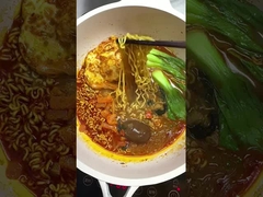 Растительные ингредиенты 203г*12 Чашки лапши Горячее количество Пикантное 203г*12